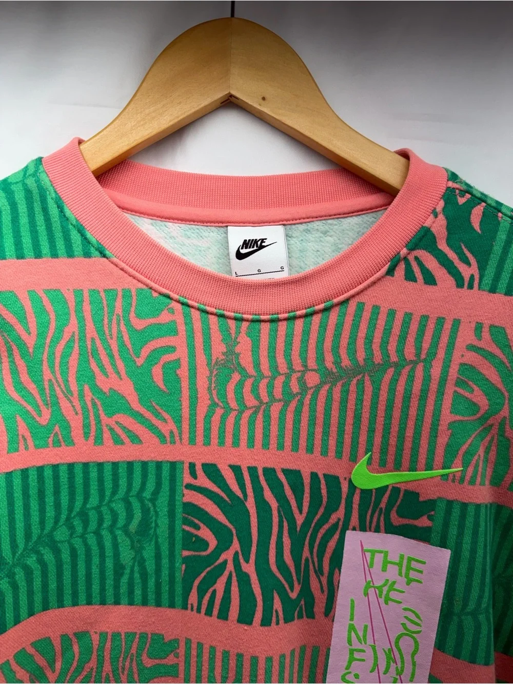Nike Mens Large Psychedelic All Over Print Crewneck Sweatshirt Pink Green Smiley